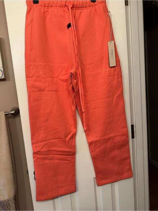 Fear of God Pants - ESSENTIALS Coral Orange Fleece Sweatpants wide leg